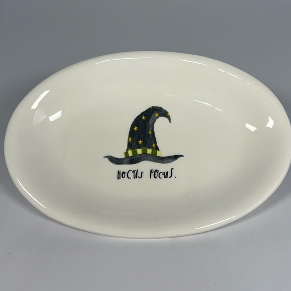Rae Dunn Halloween Snack Oval Plates- set of 5 - Picture 1 of 8